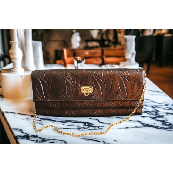 NWT Jessica M'Clintock Brown Faux Patent Leather Envelope Clutch Evening Bag - Picture 1 of 9